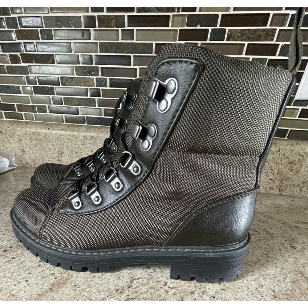 Cliffs by White Mountain Women's Sz 6.5M Brown Fabric Maximal 6.5" Combat Boot
